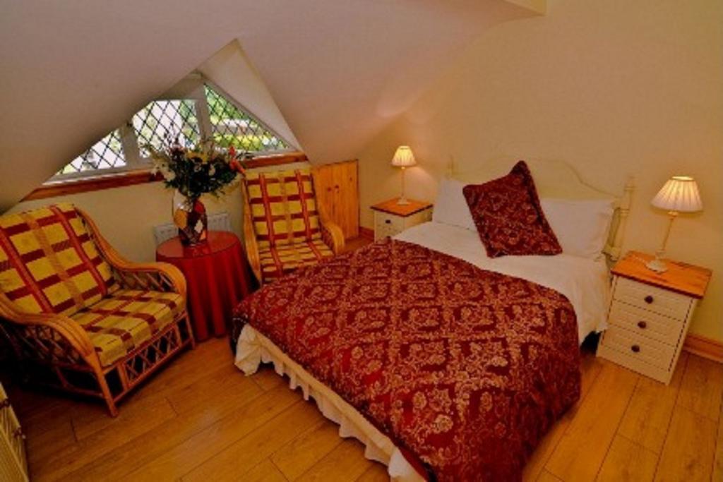 Grey Gables B&B 恩尼斯 外观 照片